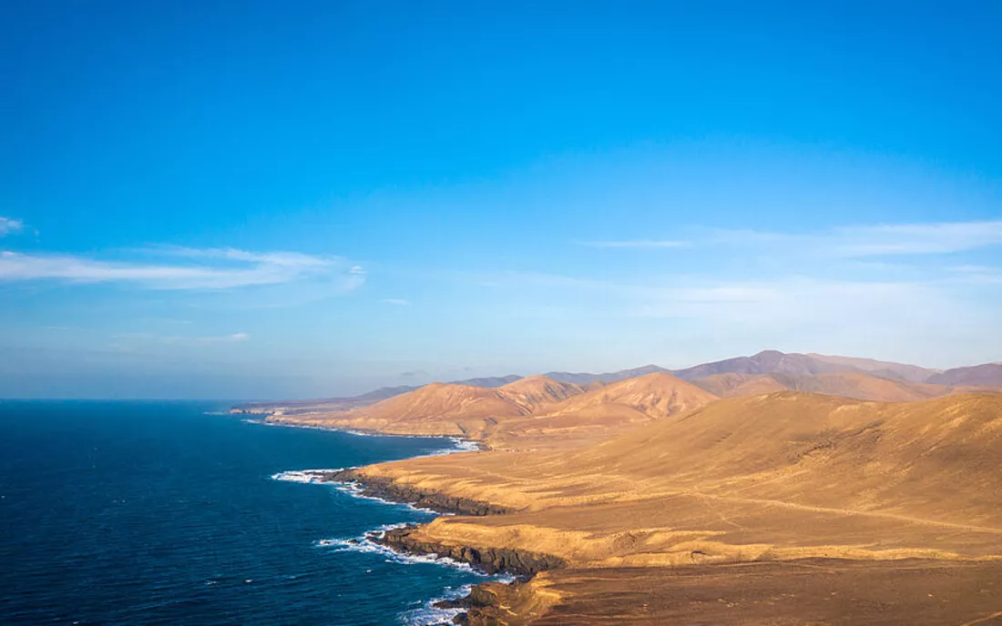 Die Kuestenlinie von Fuerteventura auf den Kanarischen Inseln