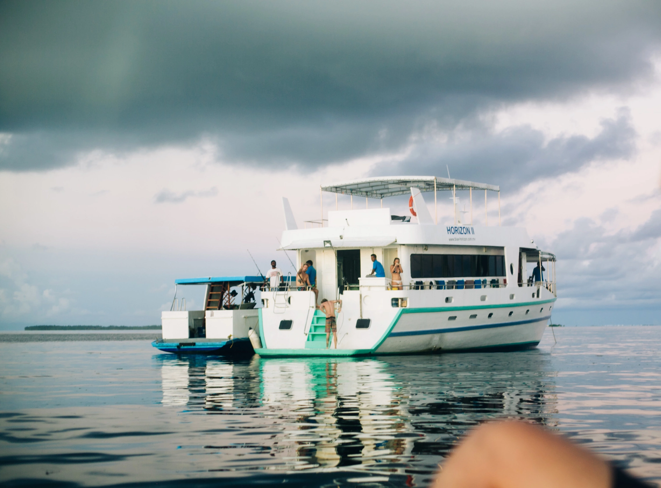 Surf boat Trip 