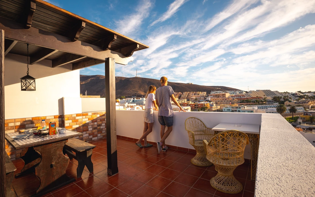 The terrace offers views of the sea and over the entire fishing village of Morro Jable