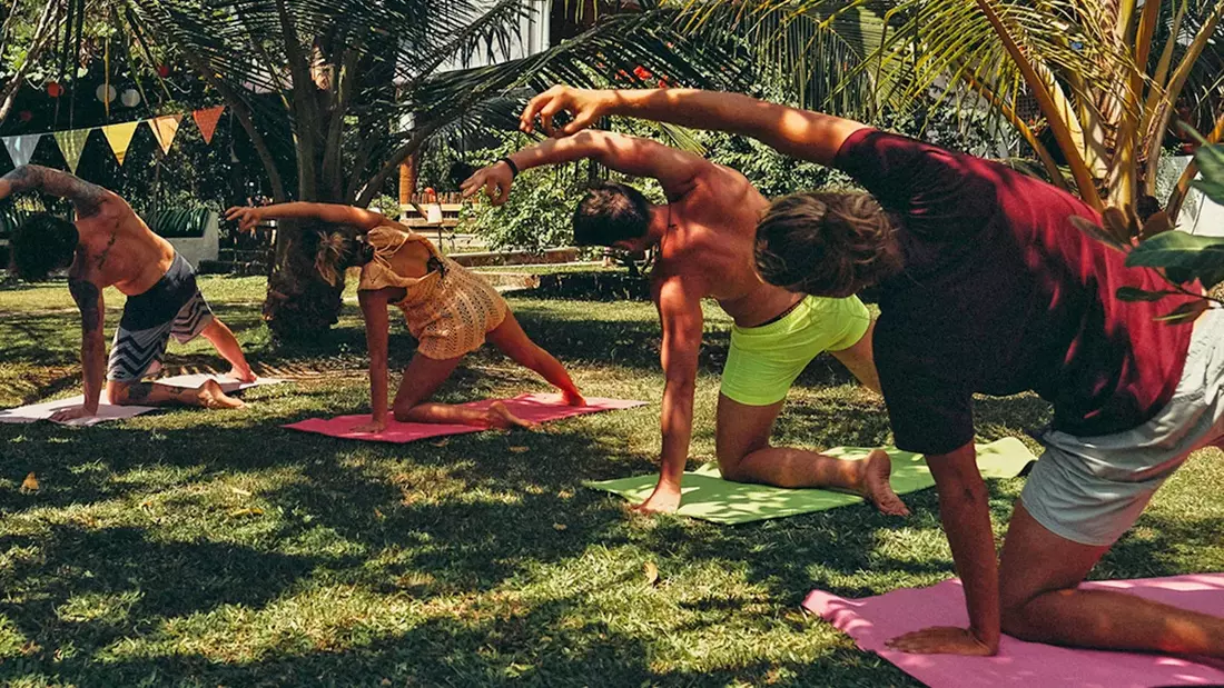 Surf Yoga Sri Lanka Unawatuna Yoga