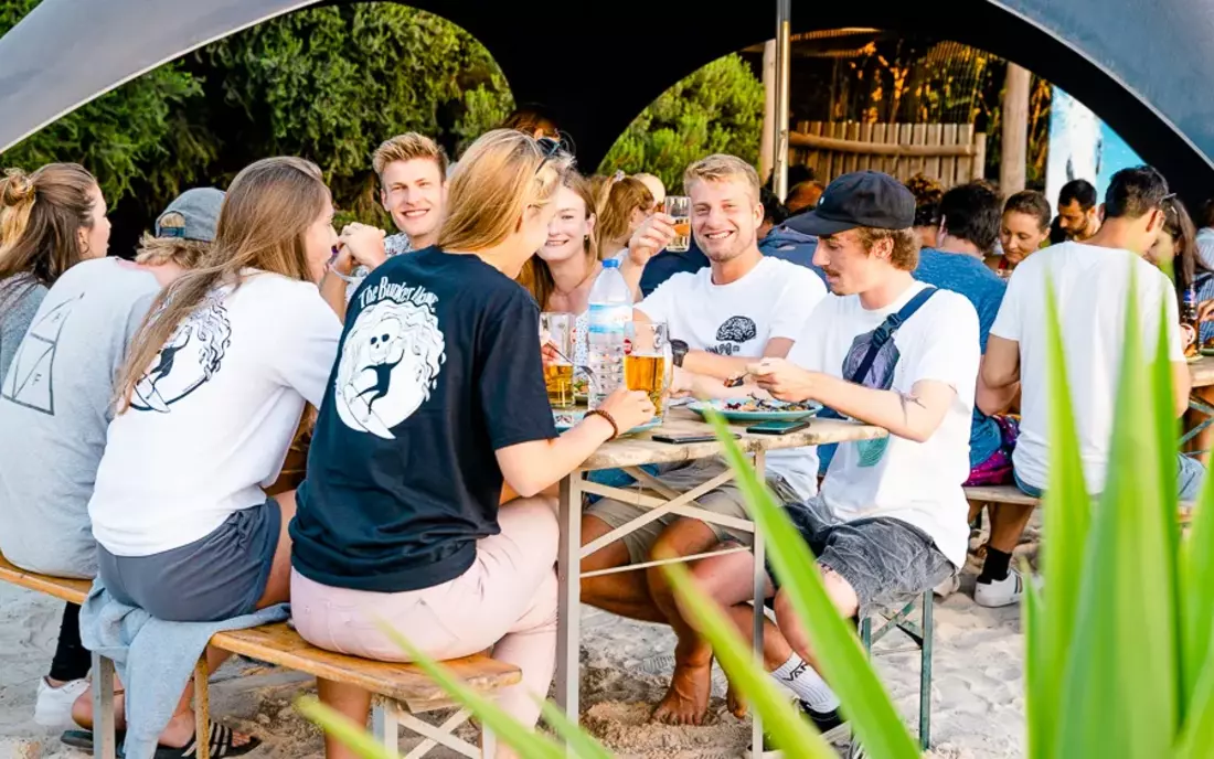 dinner at surf camp algarve