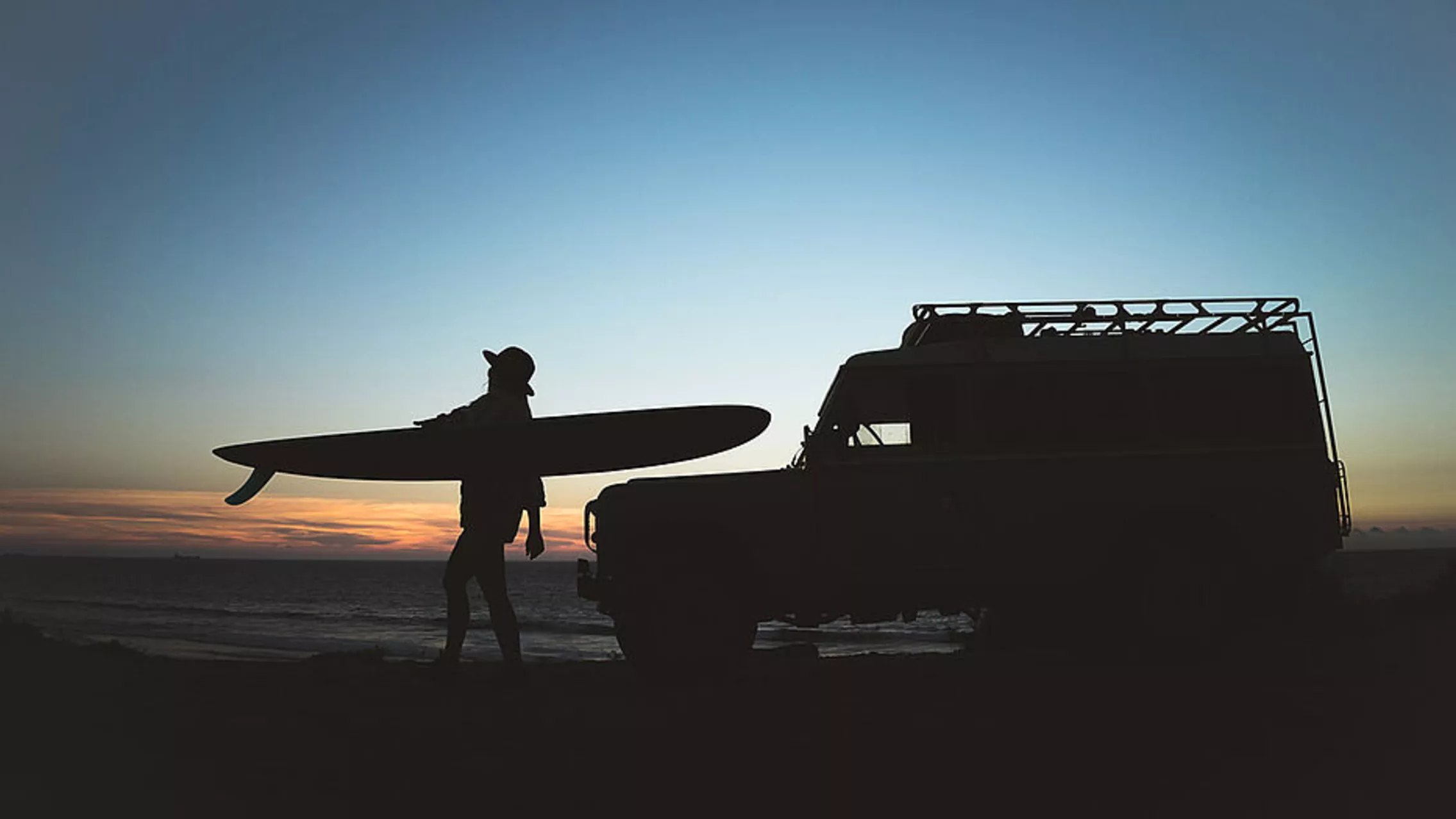 Surfer beim Surfguiding am Spotcheck