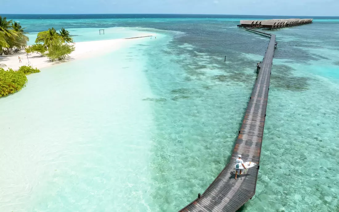Puresurfcamps Surfresort Malediven von oben