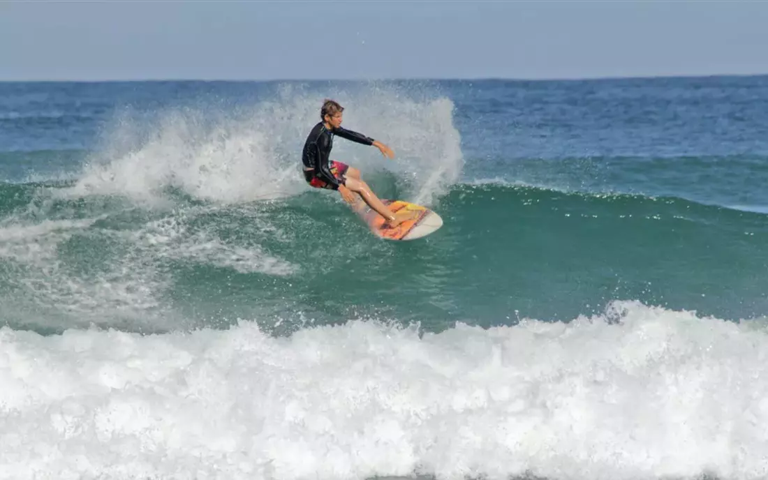 Auch für Intermediates und Fortgeschrittene pure-surfcamps-surflodge-santacruz-portugal