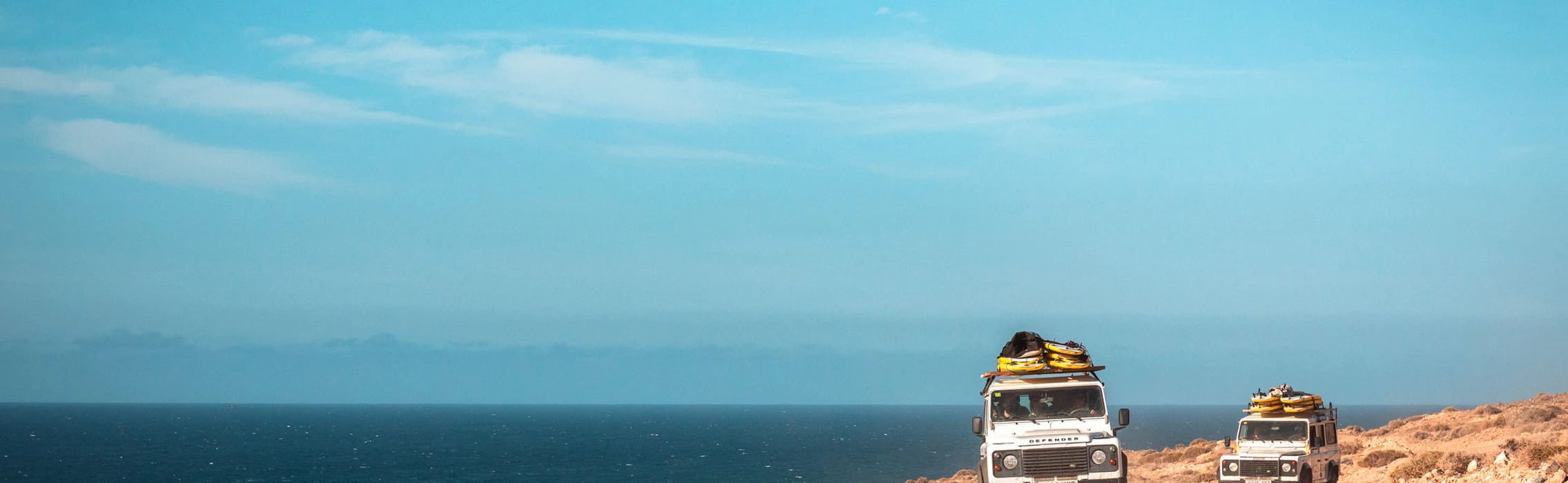 Auto auf Straße auf Fuerteventura