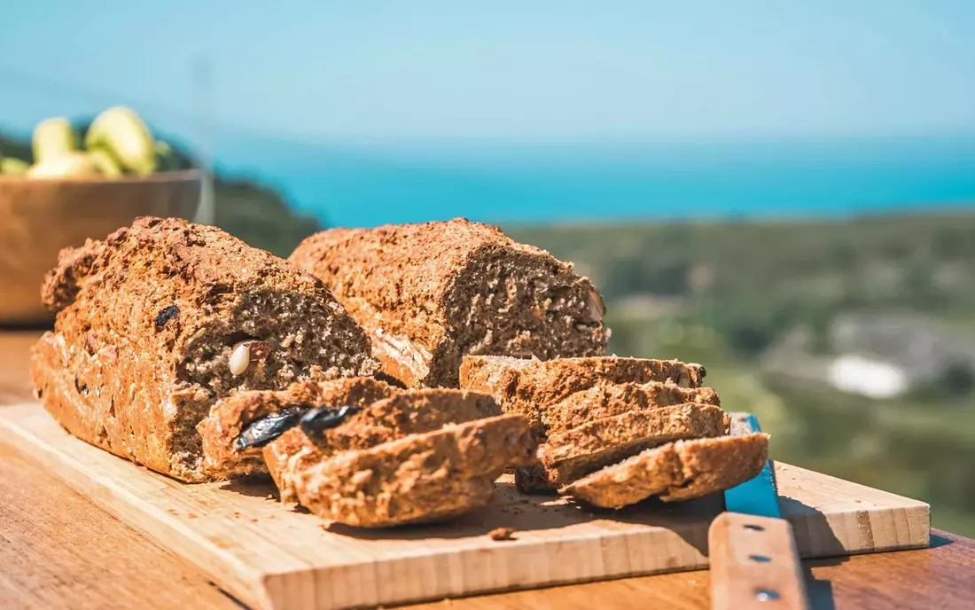 Sunset Surf Lodge Ericeira Breakfast bread