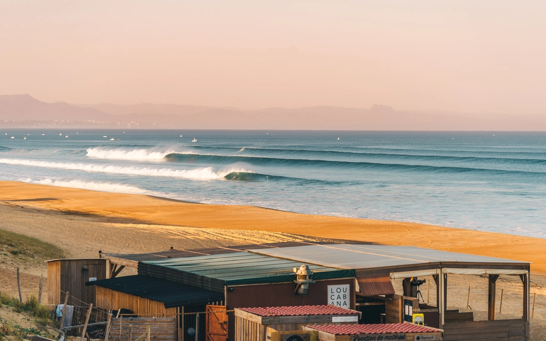 Familien Surfcamps Ausflug nach Hossegor Wellen