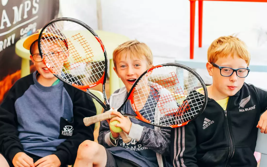 puresurfcamps-familien-surfcamp-moliets-frankreich-tennis
