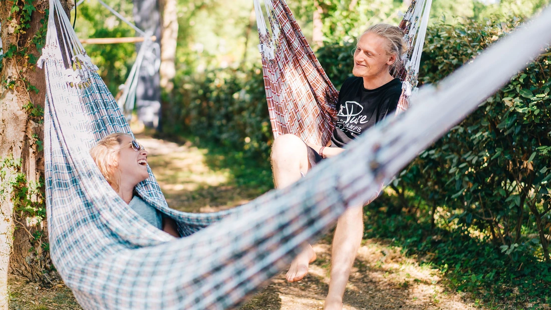 Chillen & Austausch in Hängematten