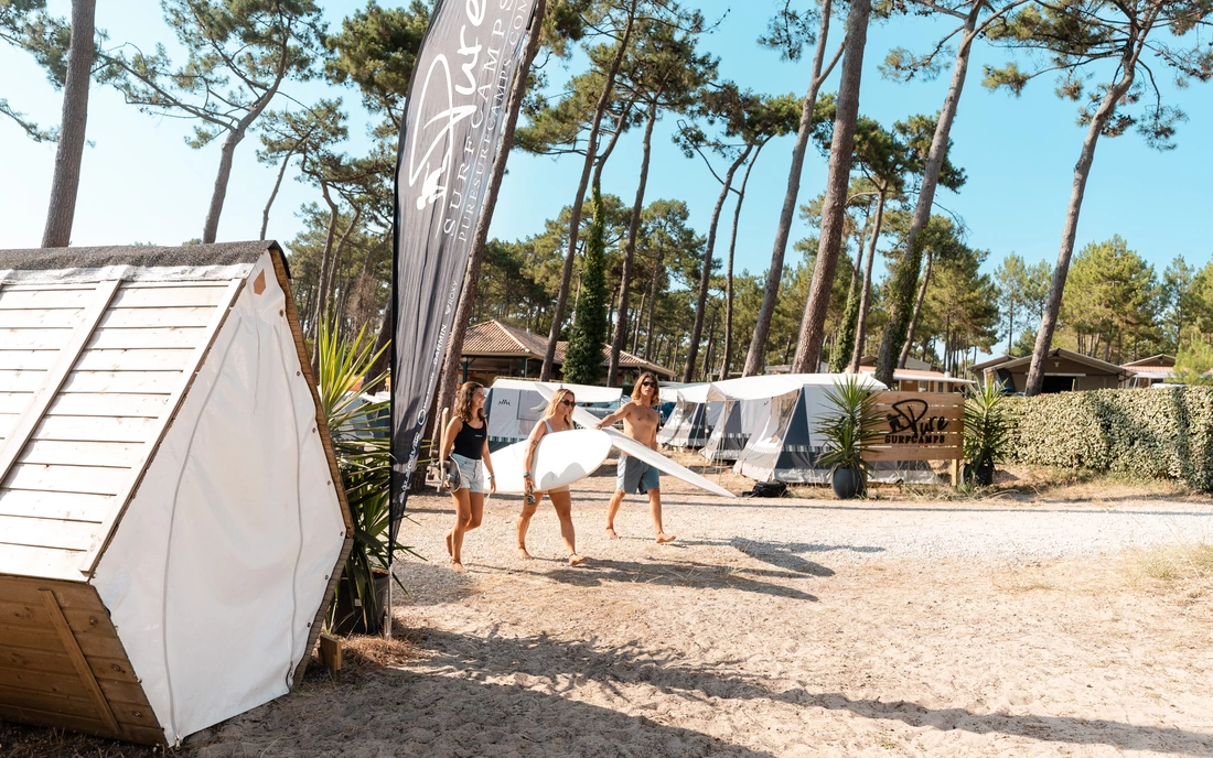 Jugendreise Surfcamp St Girons Frankreich Eingang