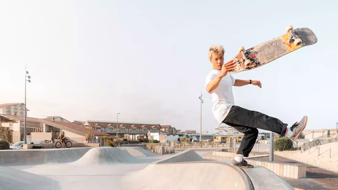 Skate Park hinter der Düne in Frankreich