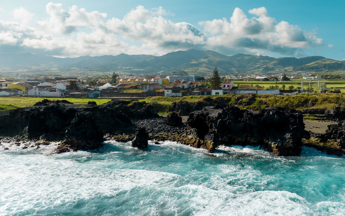 surf camp azores são miguel steep cliffs