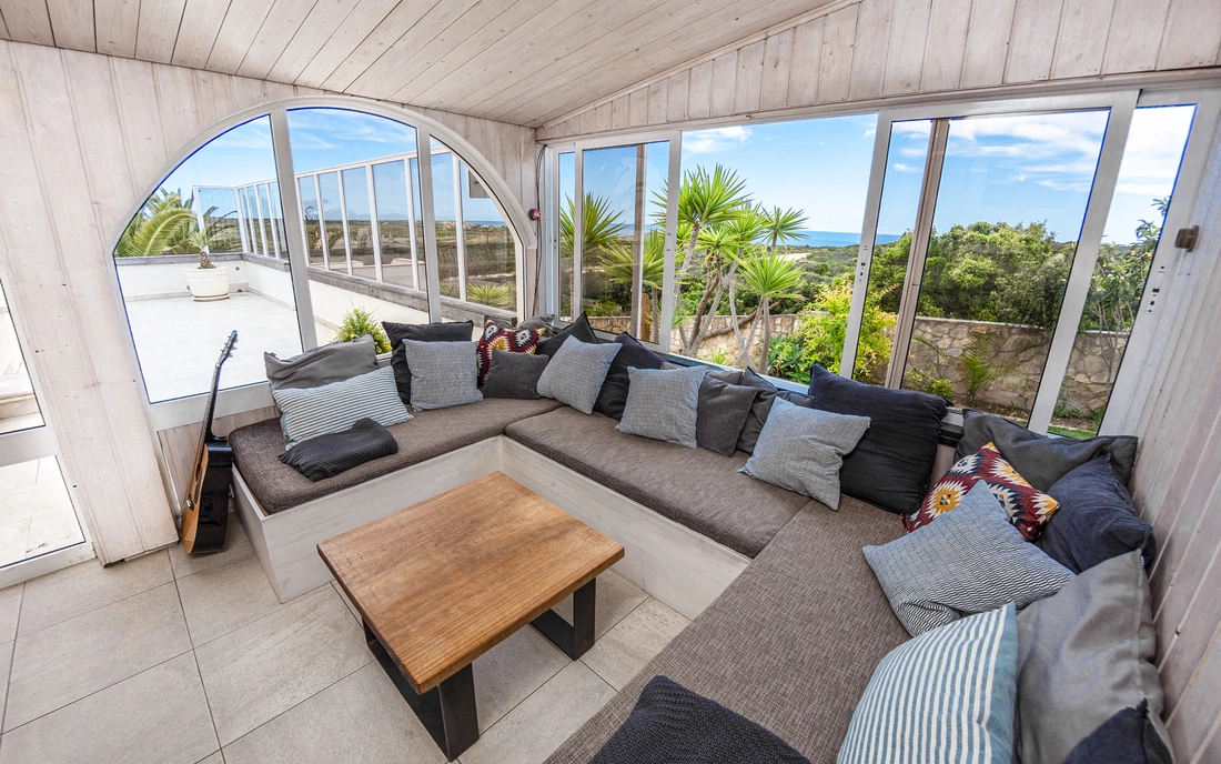 puresurfcamps-surflodge-portugal-haus-wintergarten-terrasse-sonne-bar-natur-schutz-gebiet-sea-view-meerblick