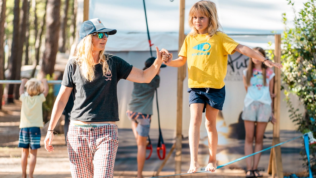 Puresurfcamps Familien Surfcamp St. Girons Slackline