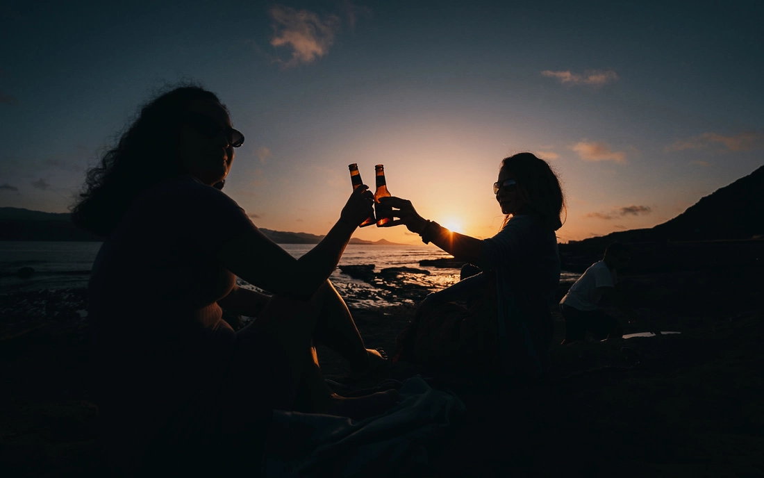 Sunset Drinks & Good Vibes at Surfcamp Gran Canary