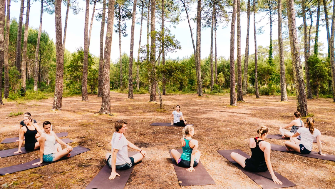 Yoga Session im Wald