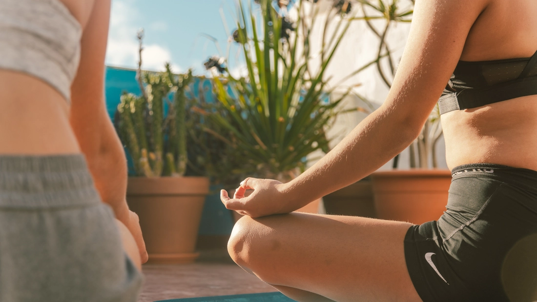 Yoga on the roof terrace of the surf camp