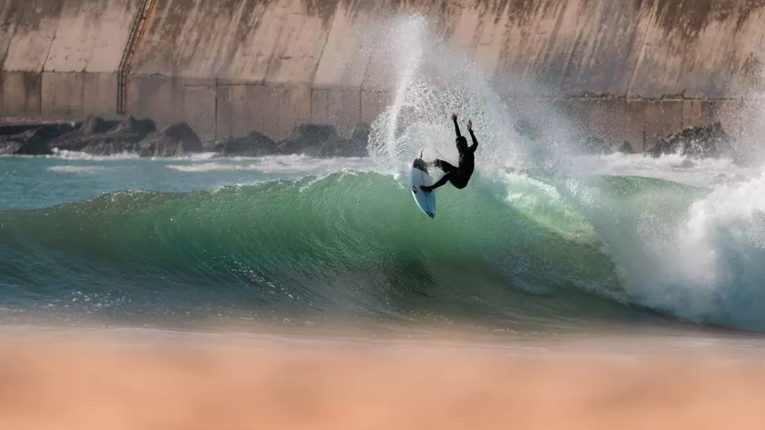 Profi Surfer sind oft in Molhe Leste zu sehen