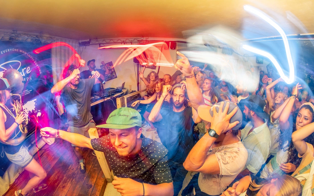 Unglaubliche Abende in den lokalen Bars von Moliets