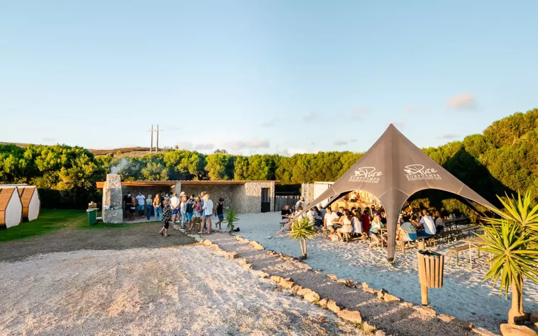 surf camp algarve bbq area