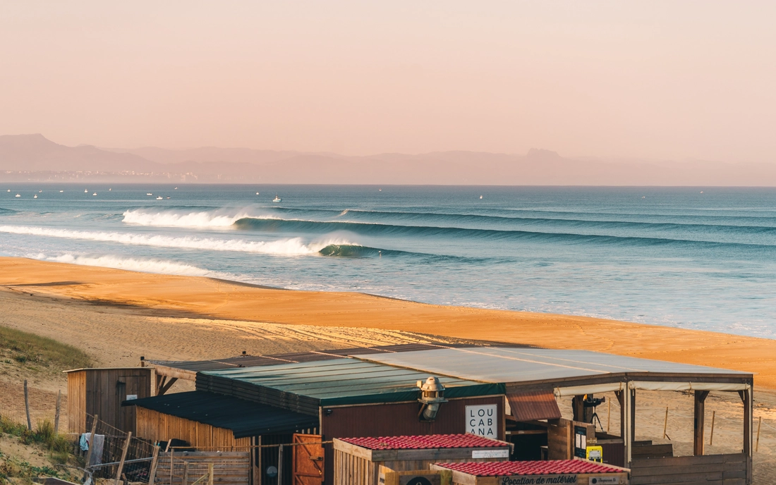 World-class surf spots in the immediate vicinity