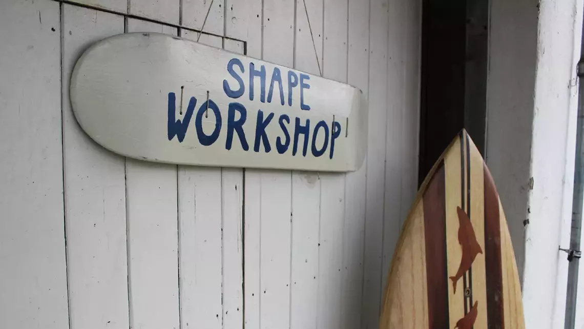 surfboard shape workshop