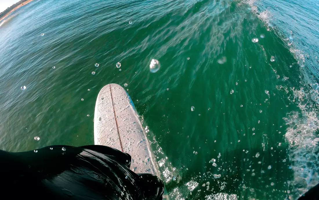 puresurfcamps-frankreich-surfschule-meer-surfen-welle-moliets-longboard