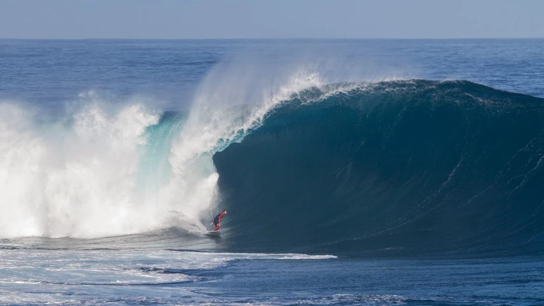 Alex Zirke Big Wave