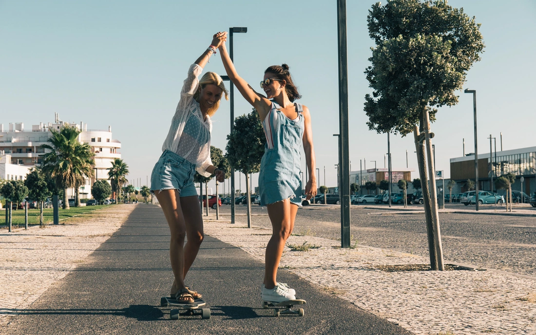 an der kompletten Promande kannst du grandios Skateboard fahren
