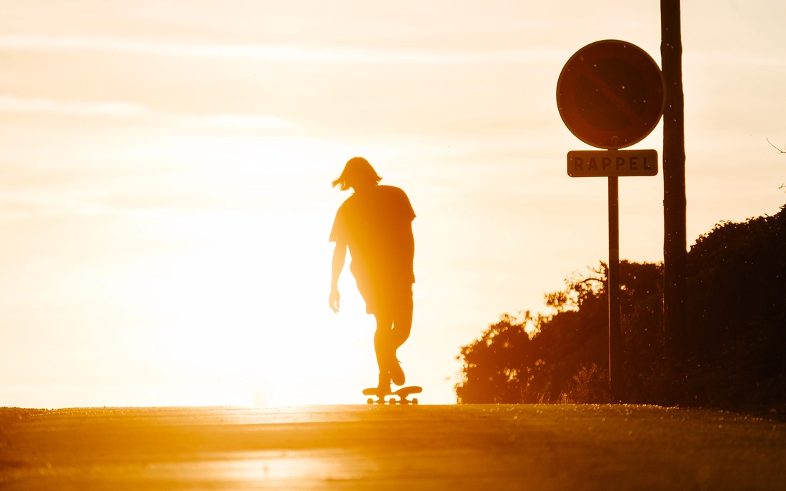 Im Sunset den Surf checken