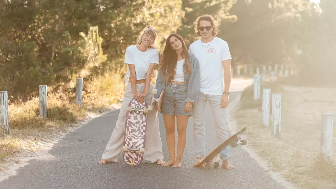 Longboqard skateboarden in Frankreich Moliets