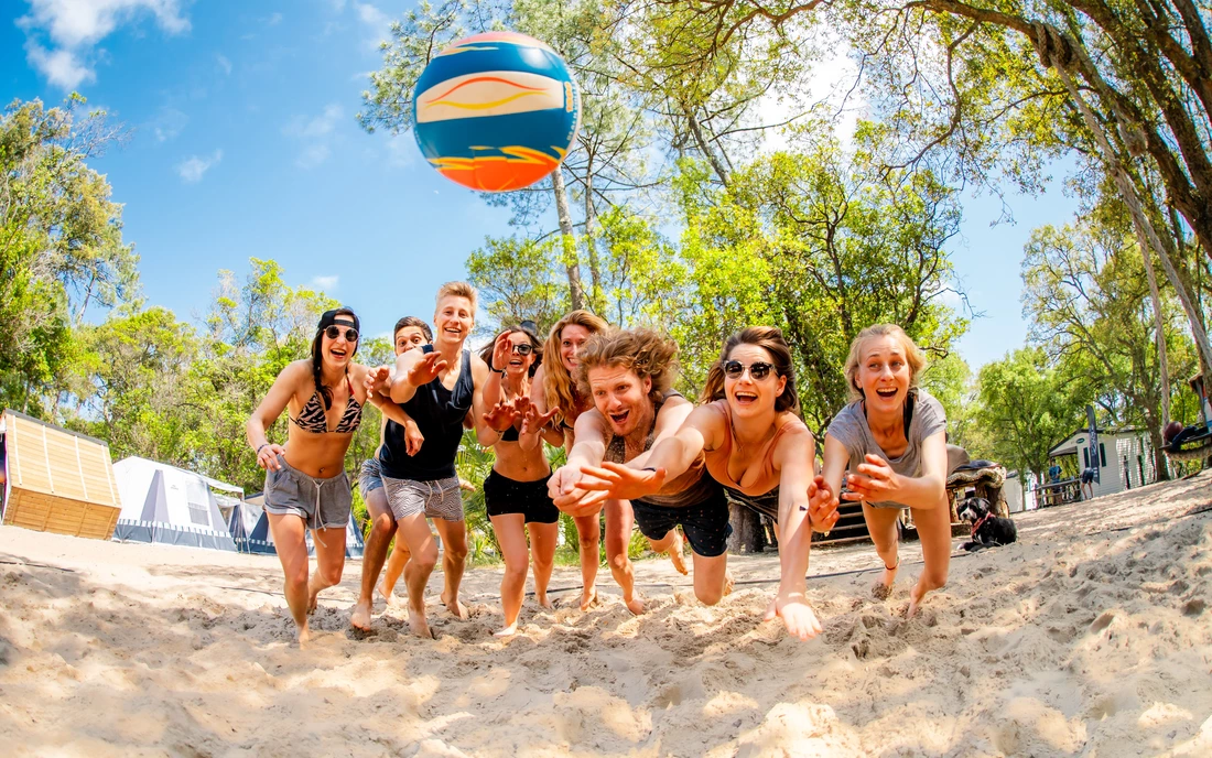 Beachvolleyball im Camp