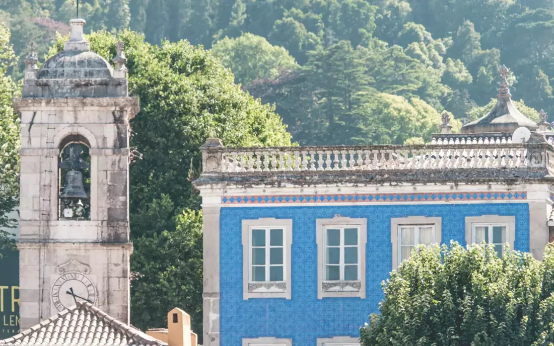 Admire the beauty of Sintra