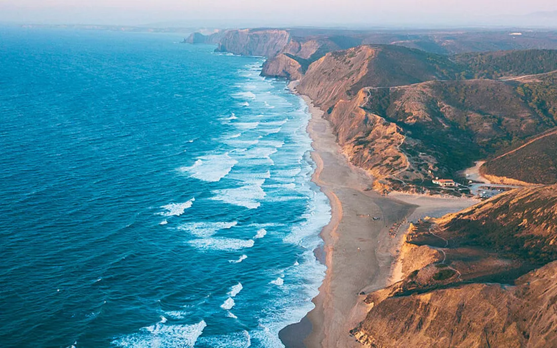 Surfspot einer Surfschule in Portugal