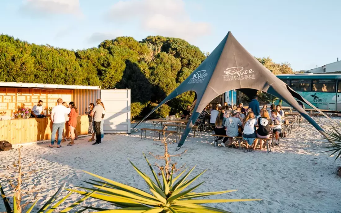 surf camp algarve bbq area