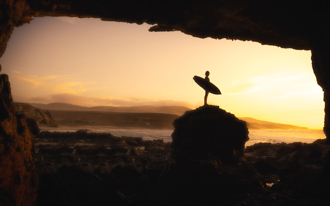 Surflodge Fuerteventura Surfer