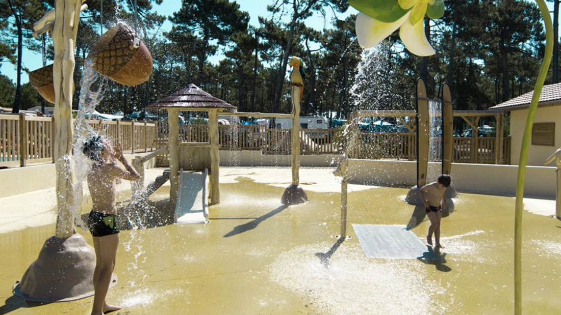 Familien Surfcam st girons pool