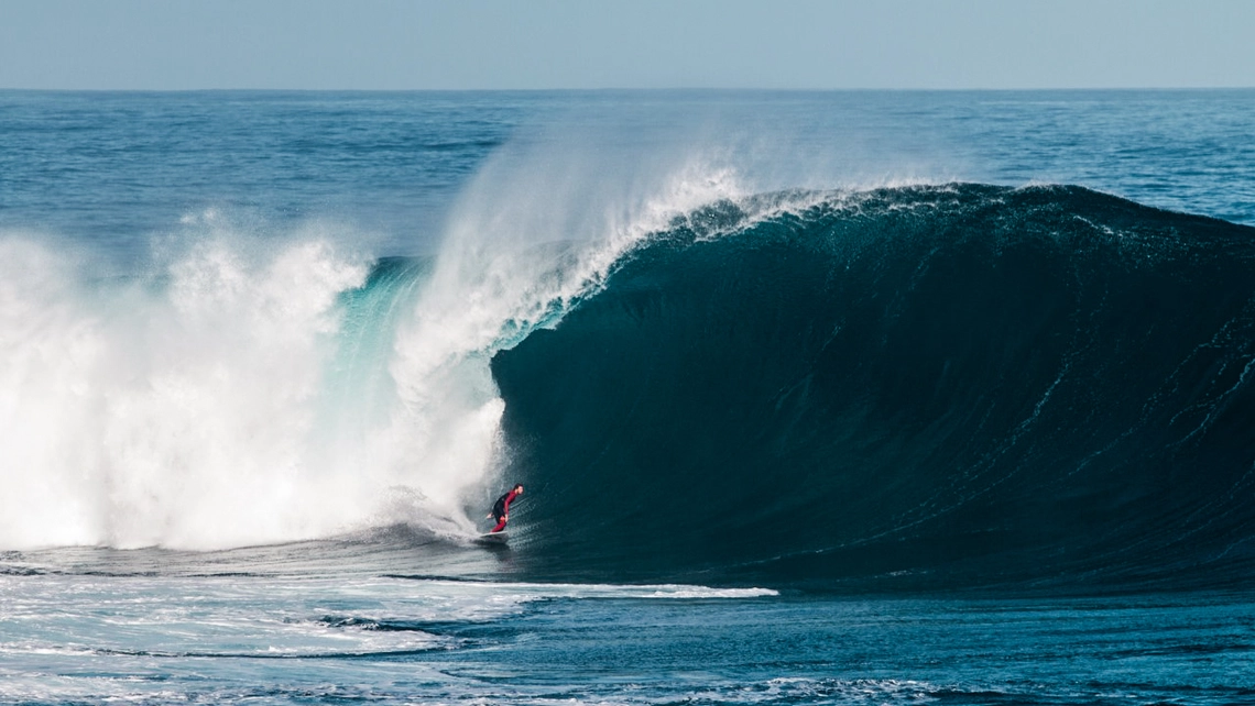 BIG WAVE surfen mit Alex Zirke