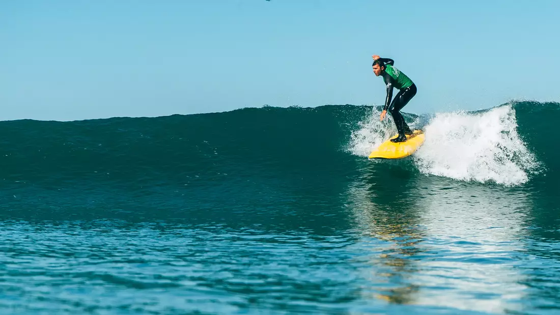 die ersten grünen Wellen surfen