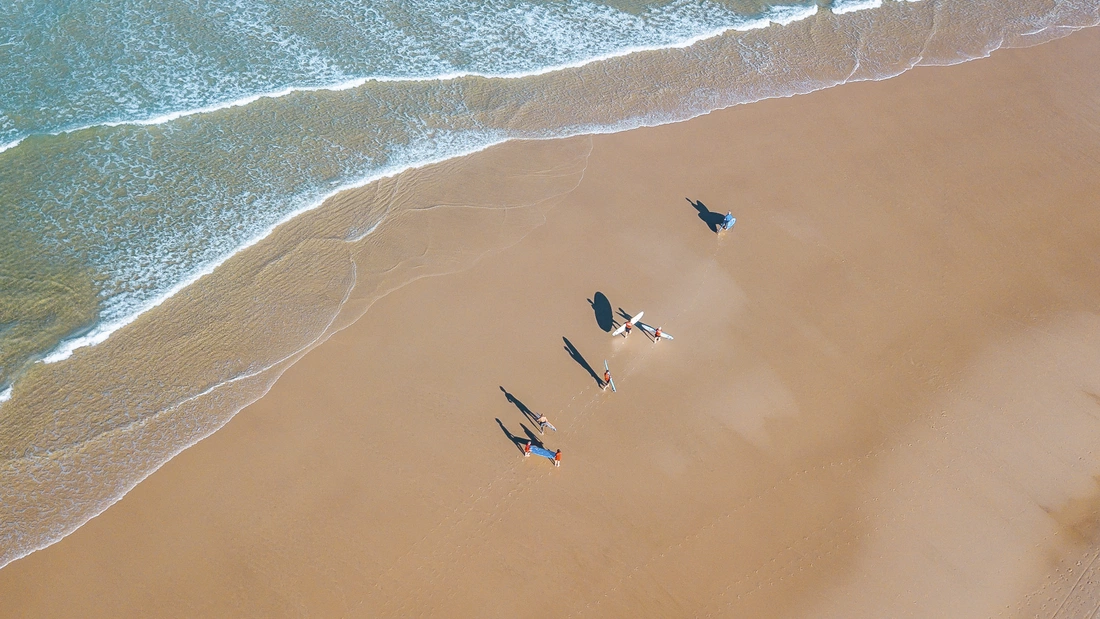 puresurfcamps-frankreich-surfschule-qualität-meer-surfkurs-st.-girons-plage-jugend-reise-drone
