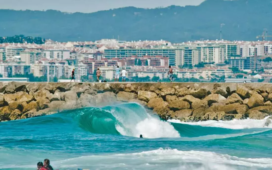 The relaxed surfer town of Caparica