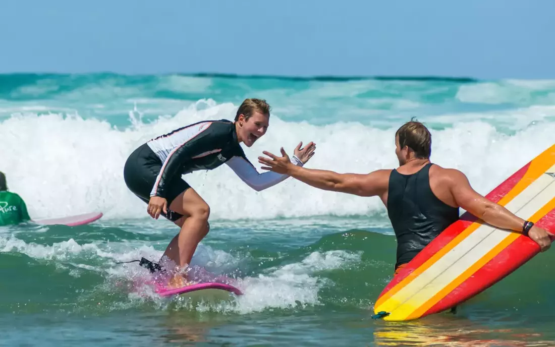 Surf Coachings von aktiven und ehemaligen Surf Profis