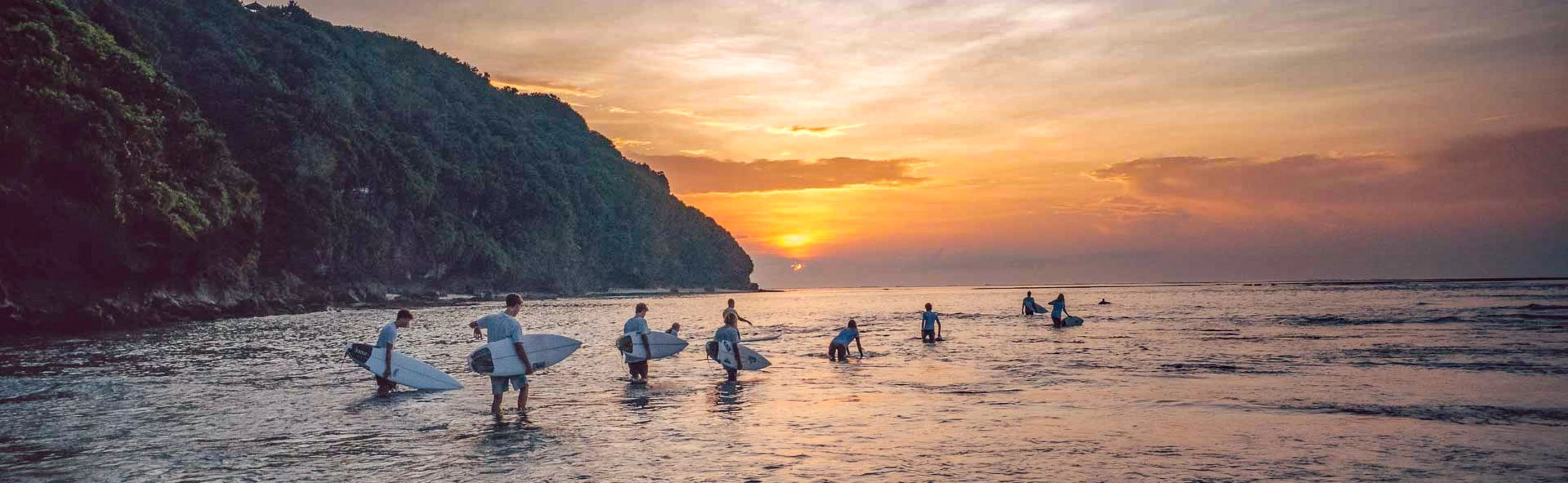 surf camp bali padang