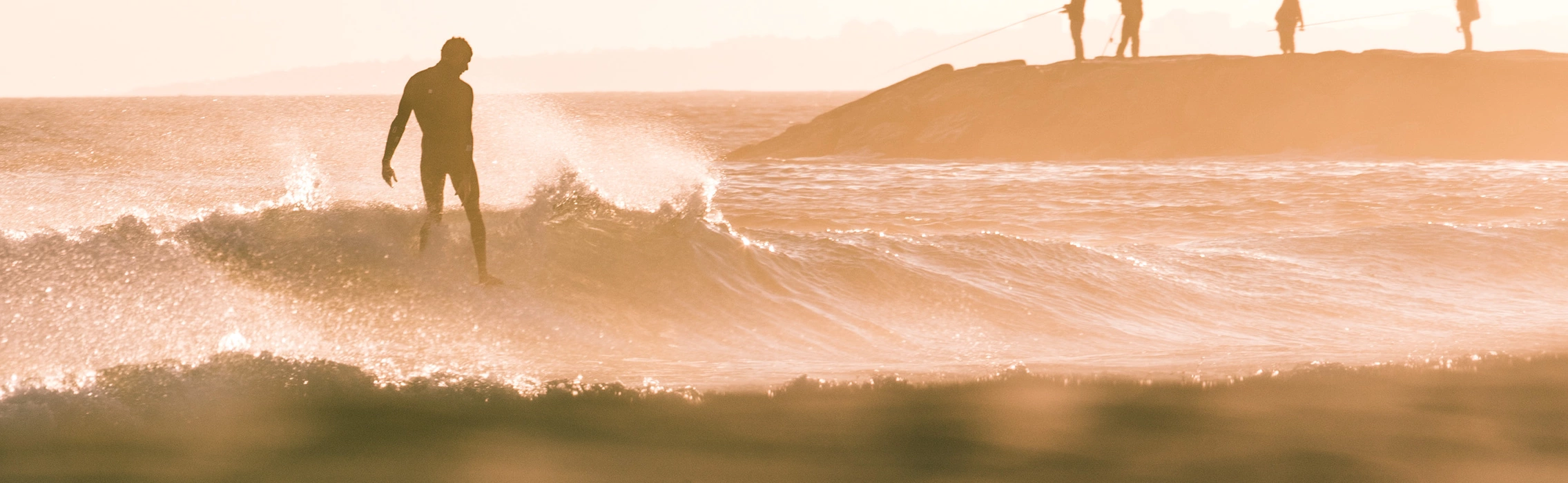 surfer in Caparica