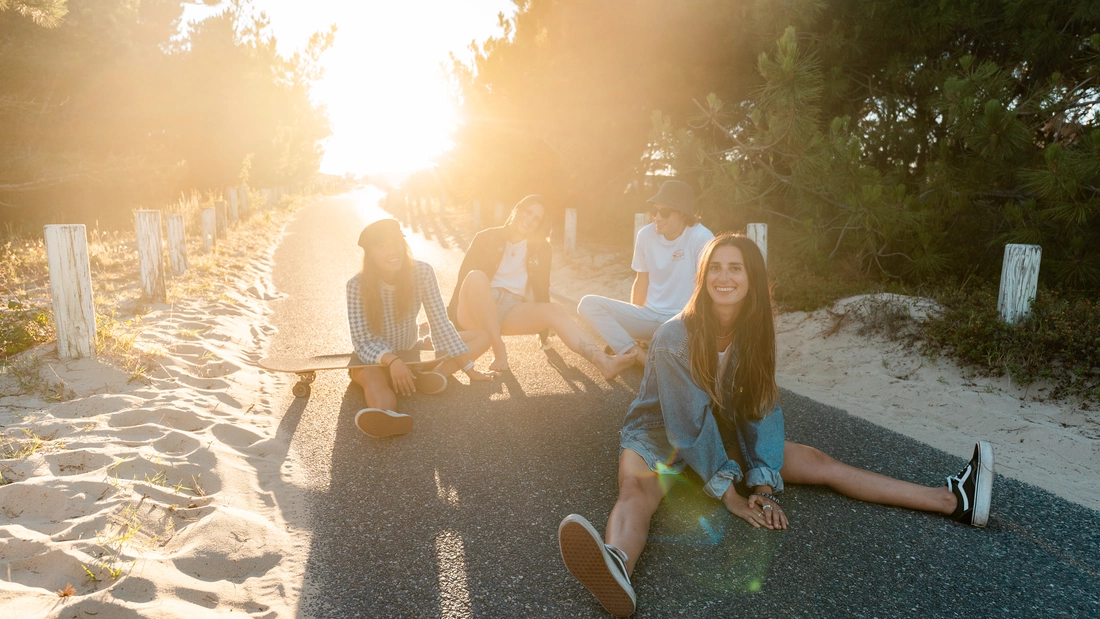 France Learn to surf Moliets Plage Rent longboards for free