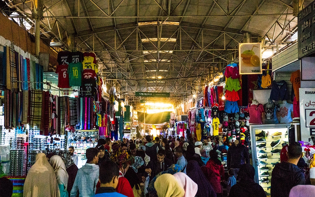Souk Marokko Kleidung