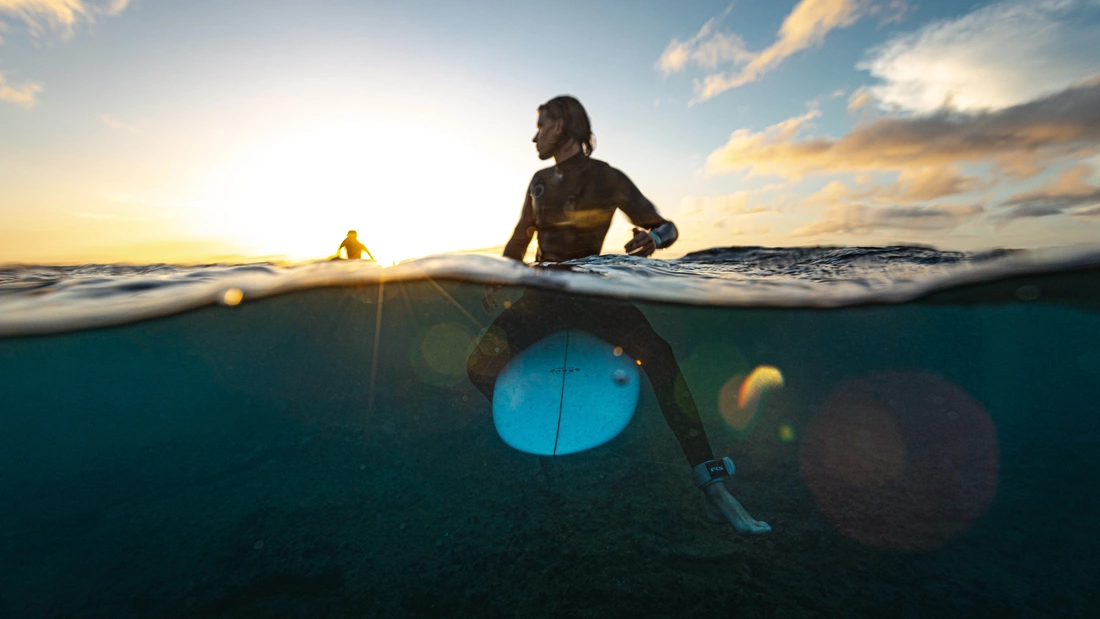 surfer surfing a wave in fuerteventura