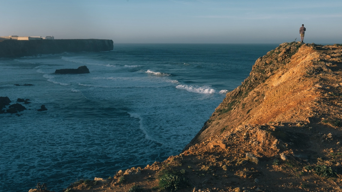 das pure surf team beim spot check an der algarve