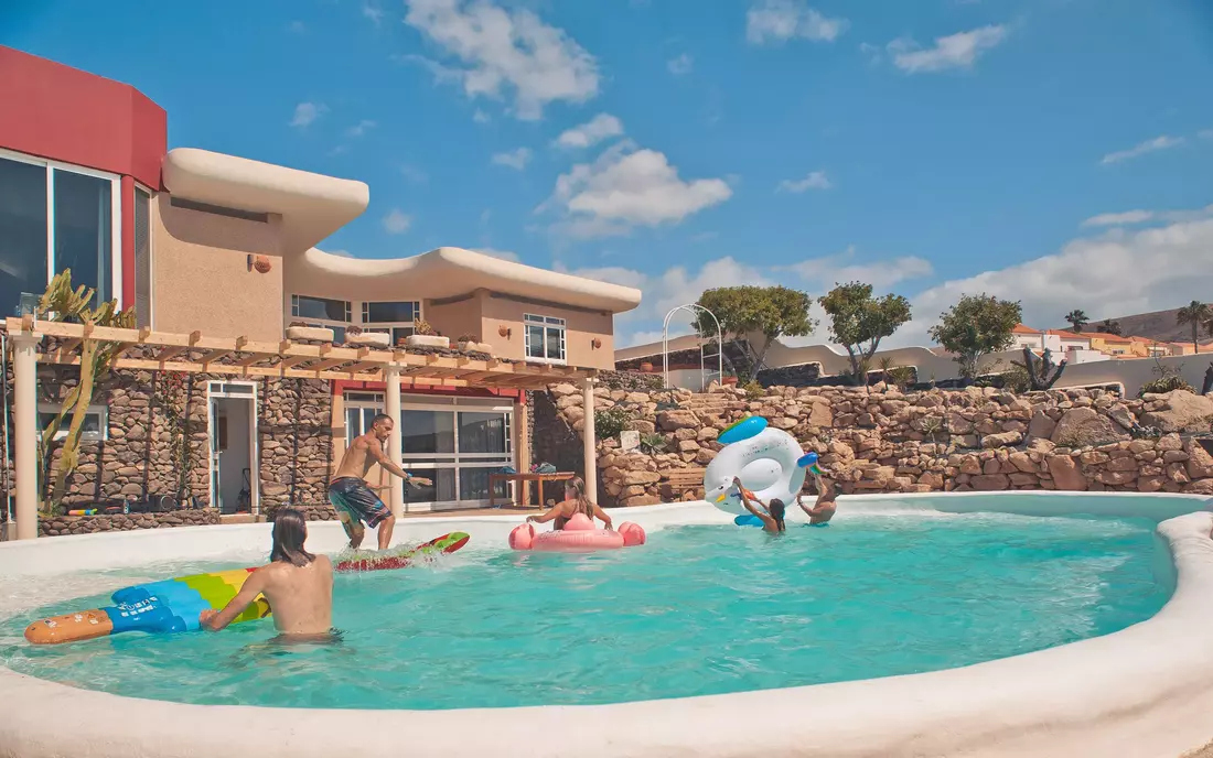 surf villa fuerte with pool