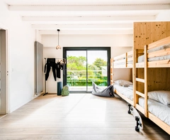 6er Mehrbettzimmer mit Bad im Surfcamp Seignosse